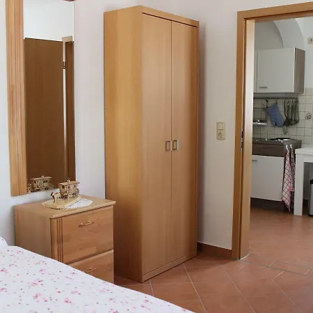 Wohnen Beim Kunsthandwerker Neuhausen (Saxony)